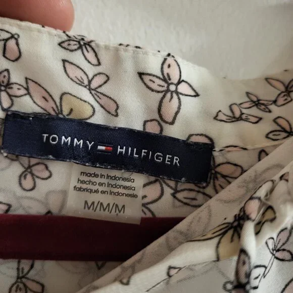 Tommy Hilfiger Ruffle Tie-Neck Floral Blouse - White/Black - Size Medium - Picture 6 of 6